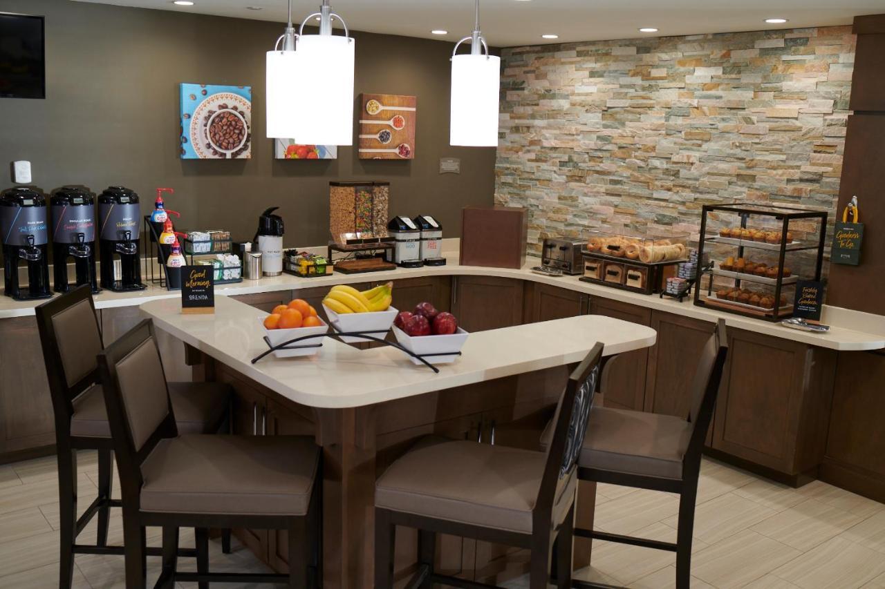 Staybridge Suites Charlottesville Airport By Ihg Bagian luar foto