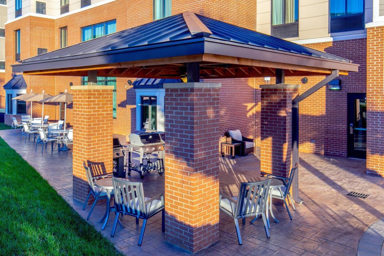 Staybridge Suites Charlottesville Airport By Ihg Bagian luar foto