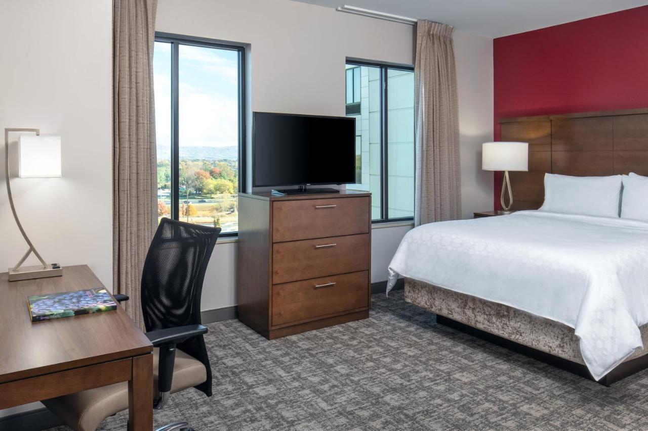 Staybridge Suites Charlottesville Airport By Ihg Bagian luar foto