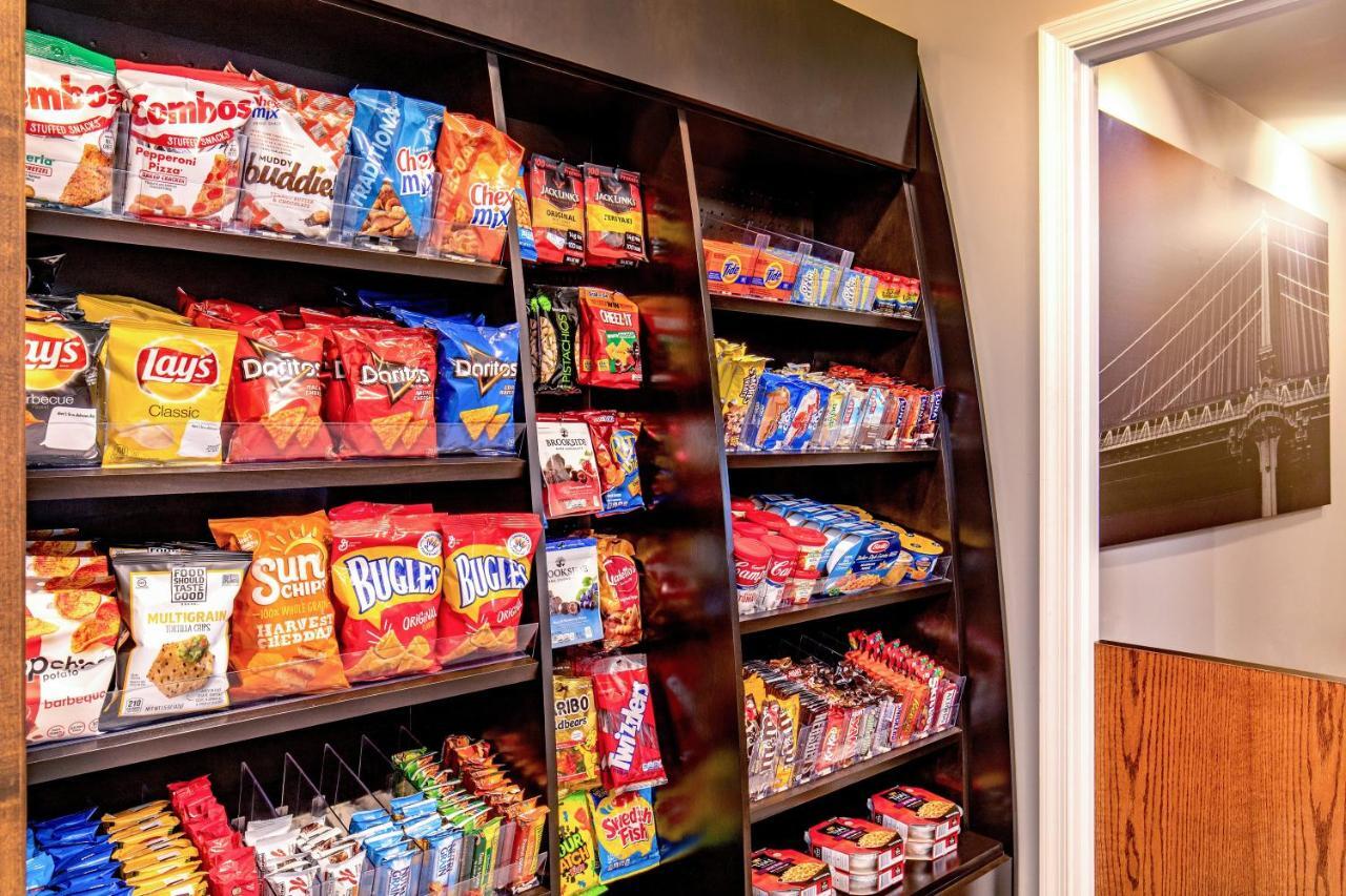 Staybridge Suites Charlottesville Airport By Ihg Bagian luar foto