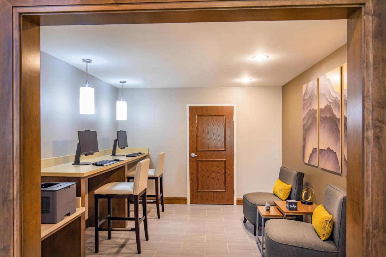 Staybridge Suites Charlottesville Airport By Ihg Bagian luar foto